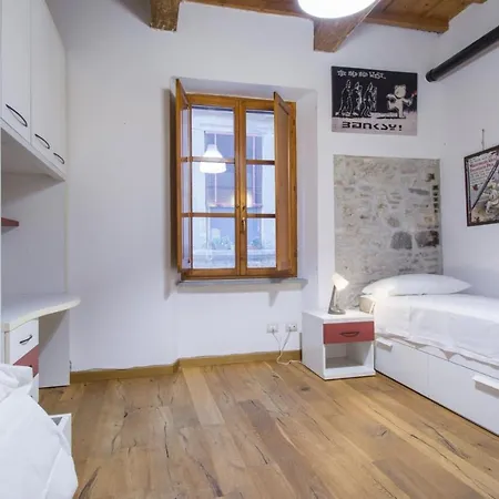Altido Gorgeous Apt For 6 In The Historical Center Apartment